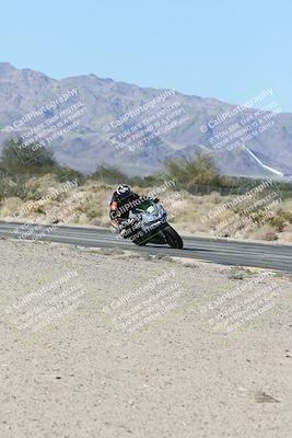 media/Dec-04-2025-Racers Edge (Thu) [[5ebc9f124d]]/3-B Group/3-Session 2 (Turn 7 Inside)/